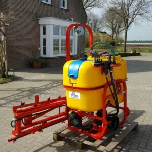 Jarmet gedragen veldspuit 400 ltr met 12 mtr boom