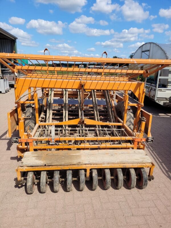 Regero zelf rijdende perspot plantmachine - Afbeelding 10