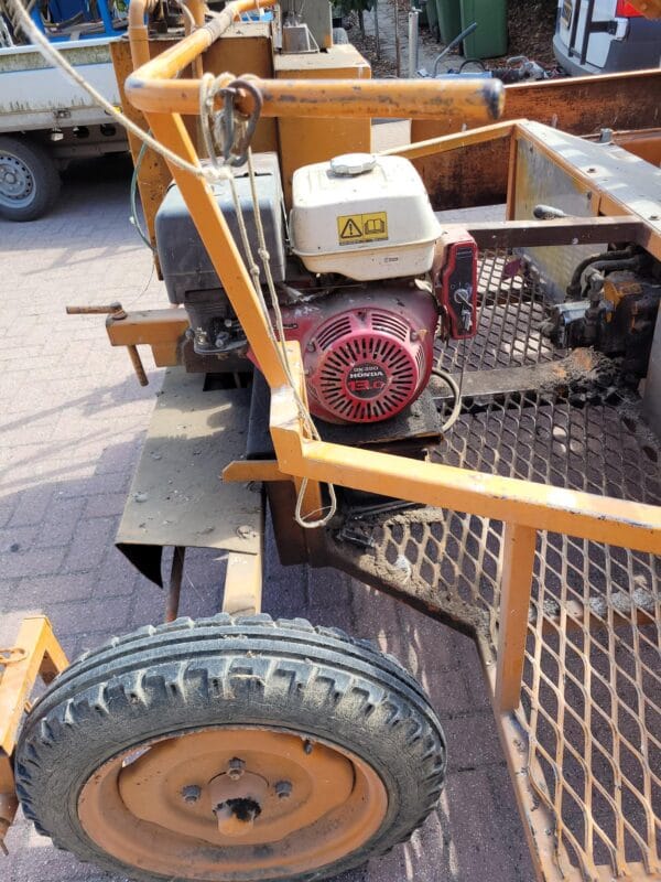 Regero zelf rijdende perspot plantmachine - Afbeelding 8