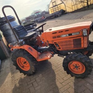 Kubota B6200