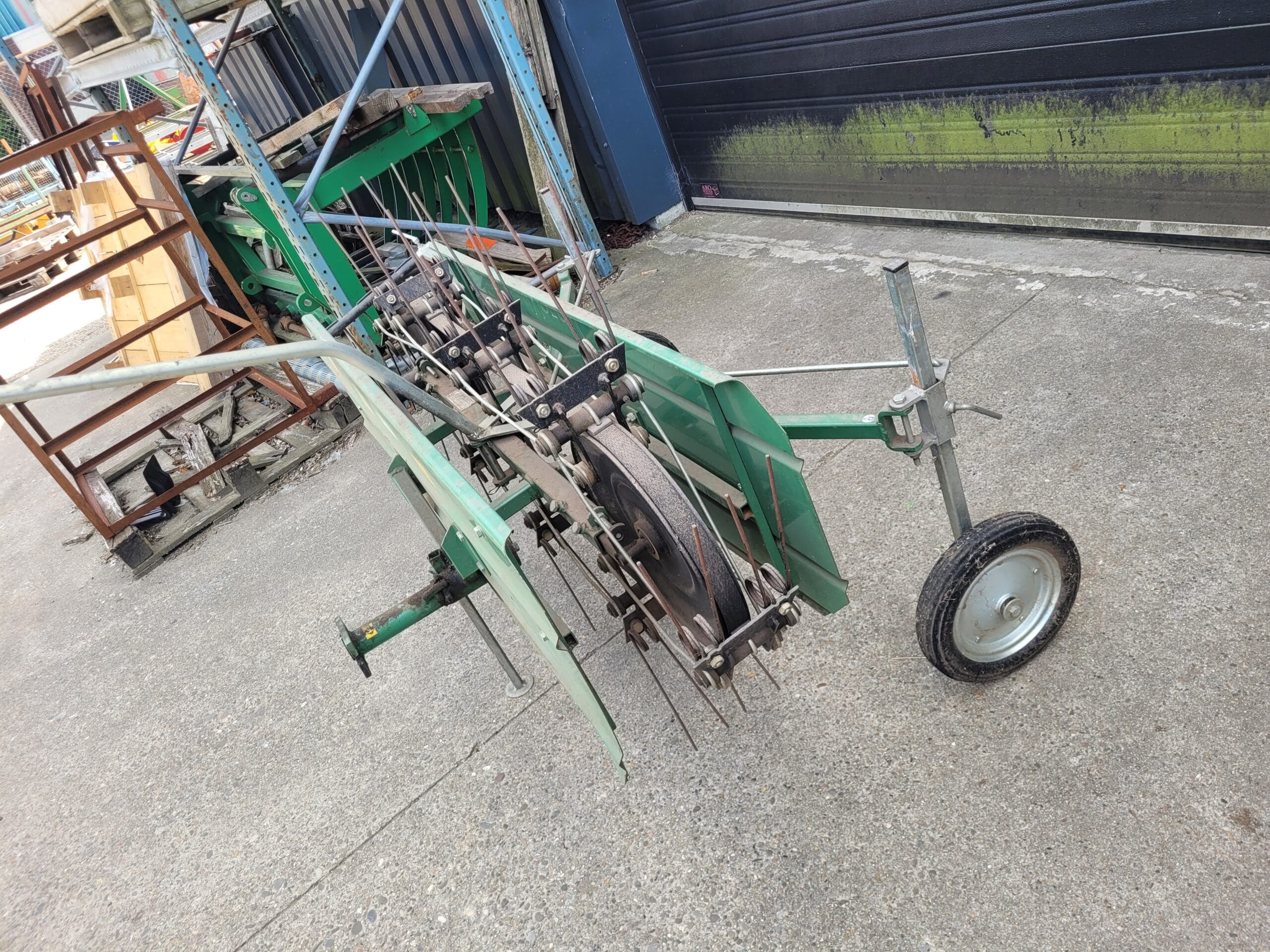 Molon hark mini 120